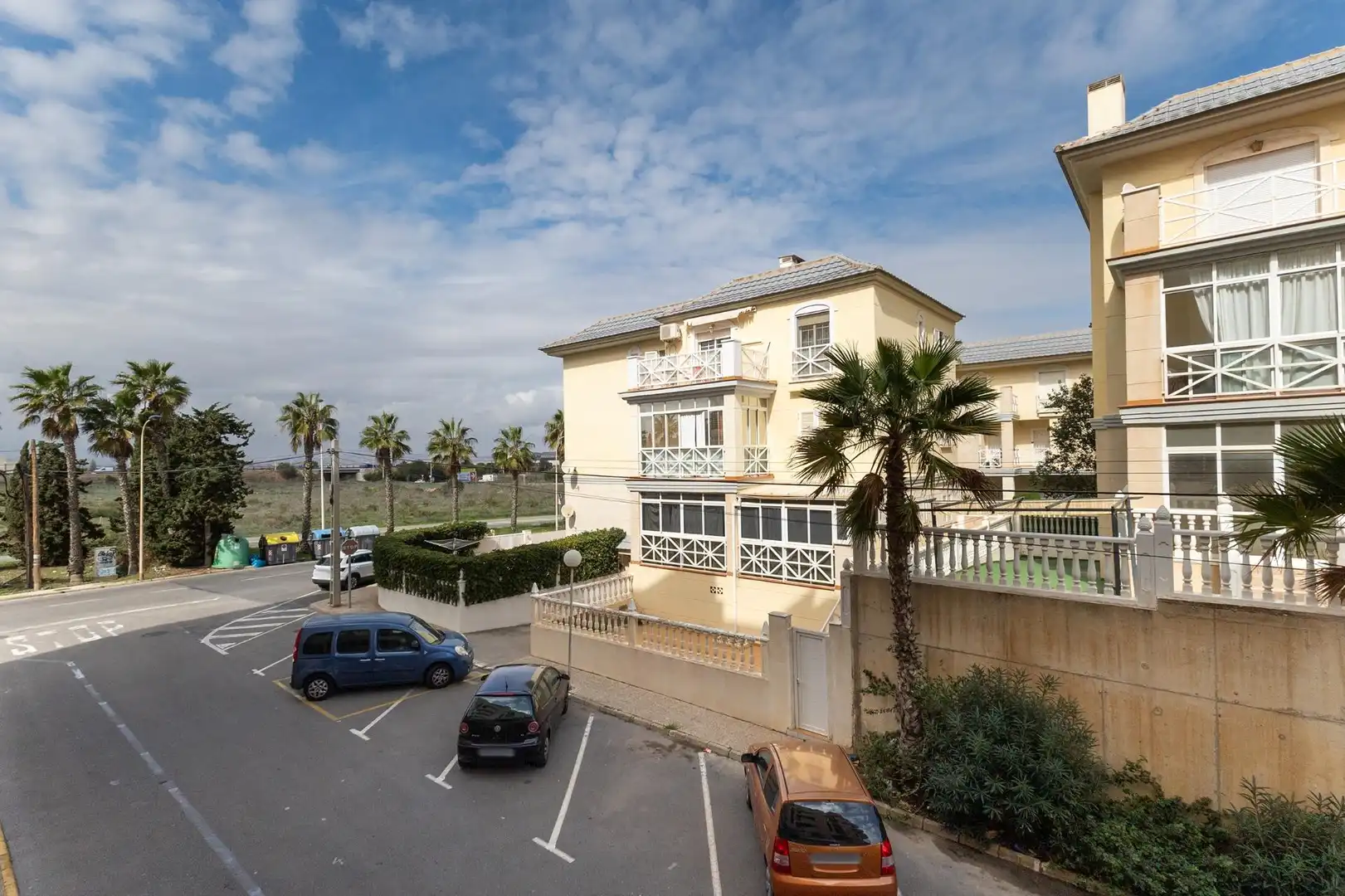 Vista exterior de Apartament en venda en Torrevieja amb Terrassa, Balcó i Piscina comunitària