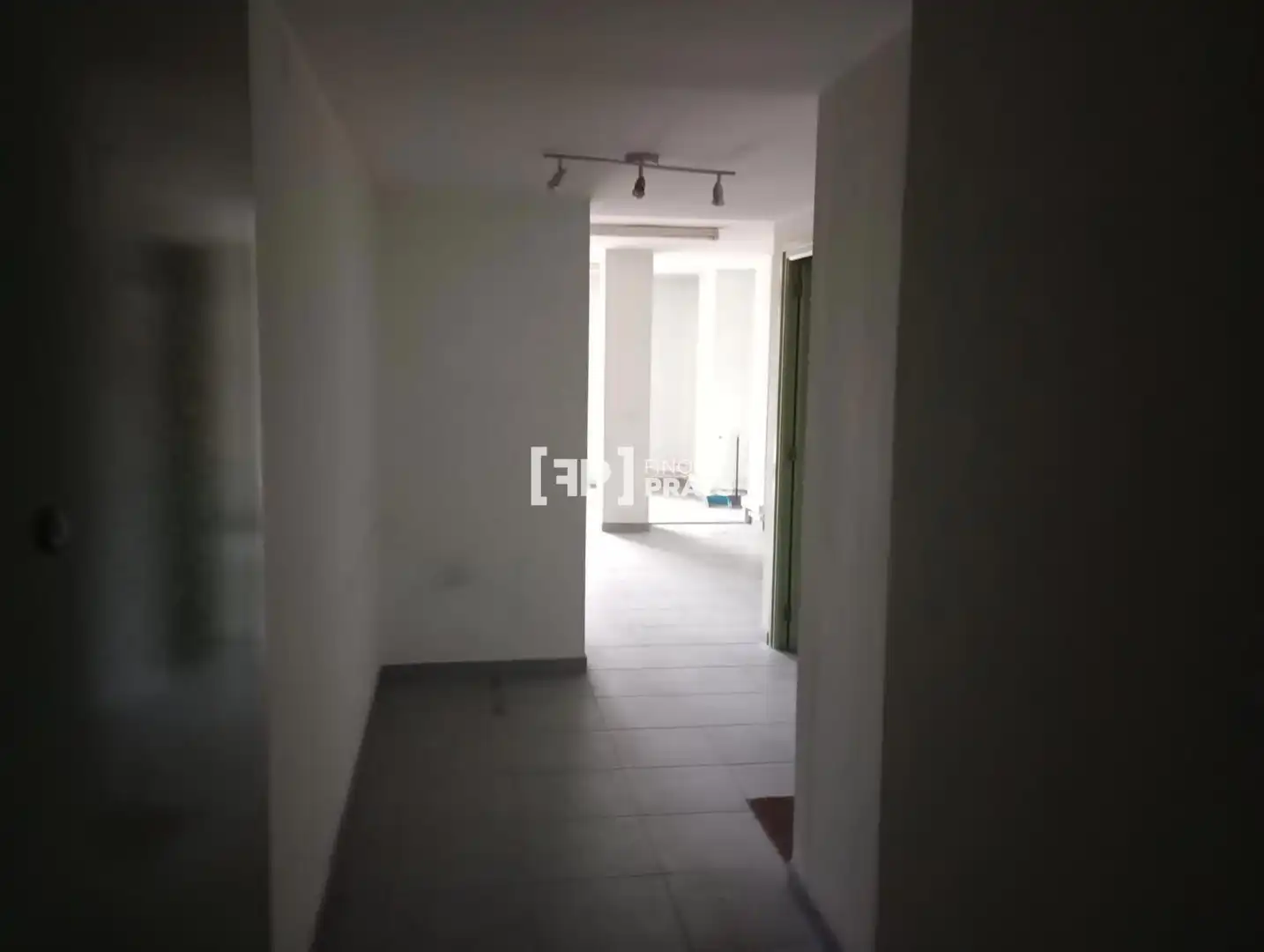 Business premises to rent in Princep de Viana, imagen 4