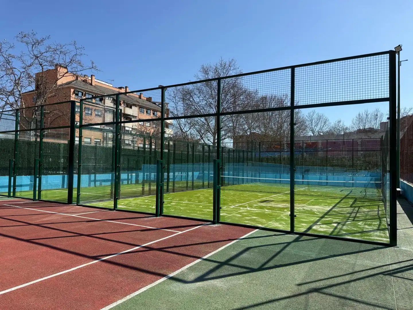Jardín de Piso en venta en Fuenlabrada con Calefacción y Piscina comunitaria