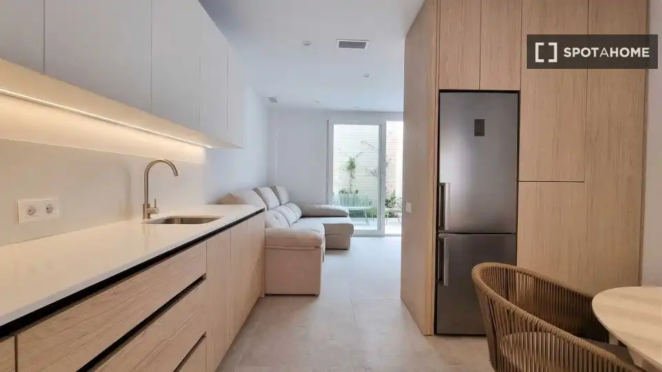 Cuina de Apartament per a compartir en Molina de Segura amb Aire condicionat, Terrassa i Moblat