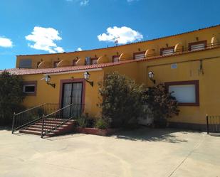 Exterior view of Building for sale in Hornachos