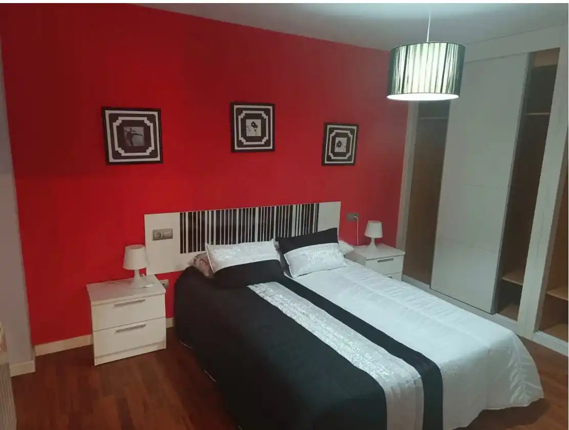 Schlafzimmer von Wohnungen zur Miete in Ponferrada mit Möbliert