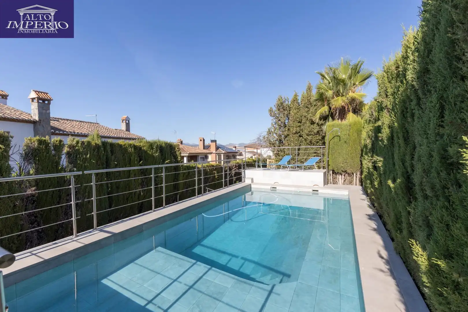 Chalet con terraza en venta en Altos de la Zubia, imagen 3