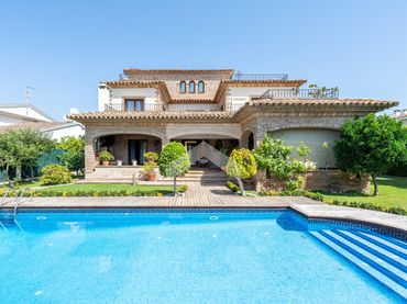 Villa con balcone in vendita a Vilafortuny - Cap de Sant Pere