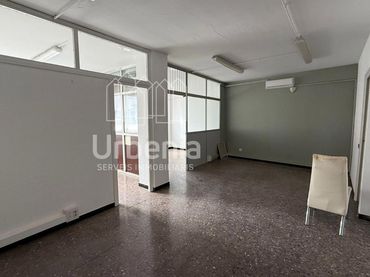 Oficina amb ascensor de lloguer a Centre