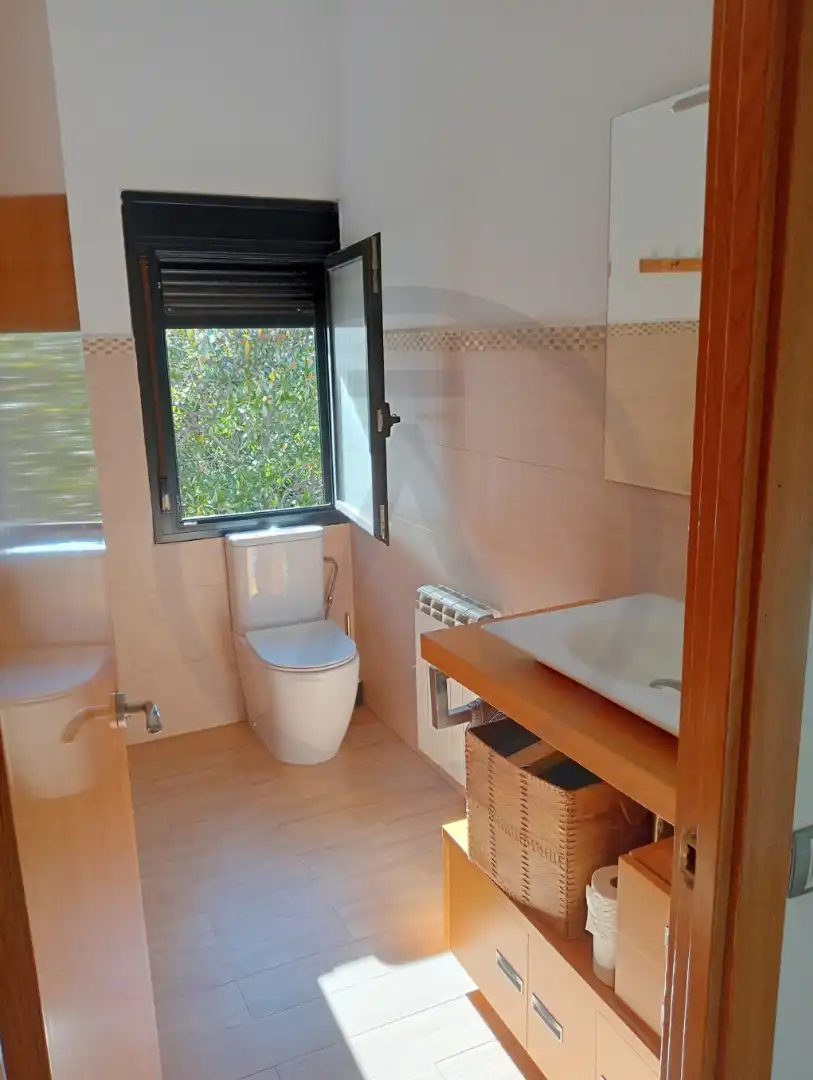 Badezimmer von Wohnung zum Verkauf in Matadepera mit Heizung, Parkett und Terrasse