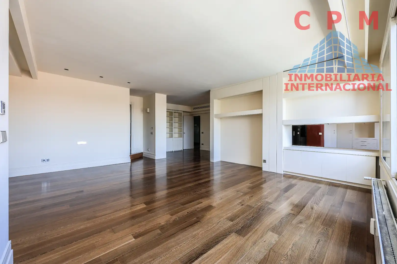 Sala d'estar de Dúplex de lloguer en Madrid amb Aire condicionat, Calefacció i Parquet
