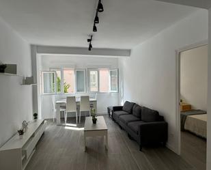 Sala d'estar de Apartament de lloguer en Castellón de la Plana / Castelló de la Plana amb Balcó