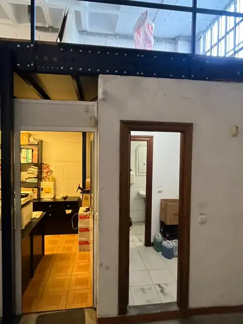 Fabrikhallen zur Miete in Santa Cruz de Bezana mit Alarm