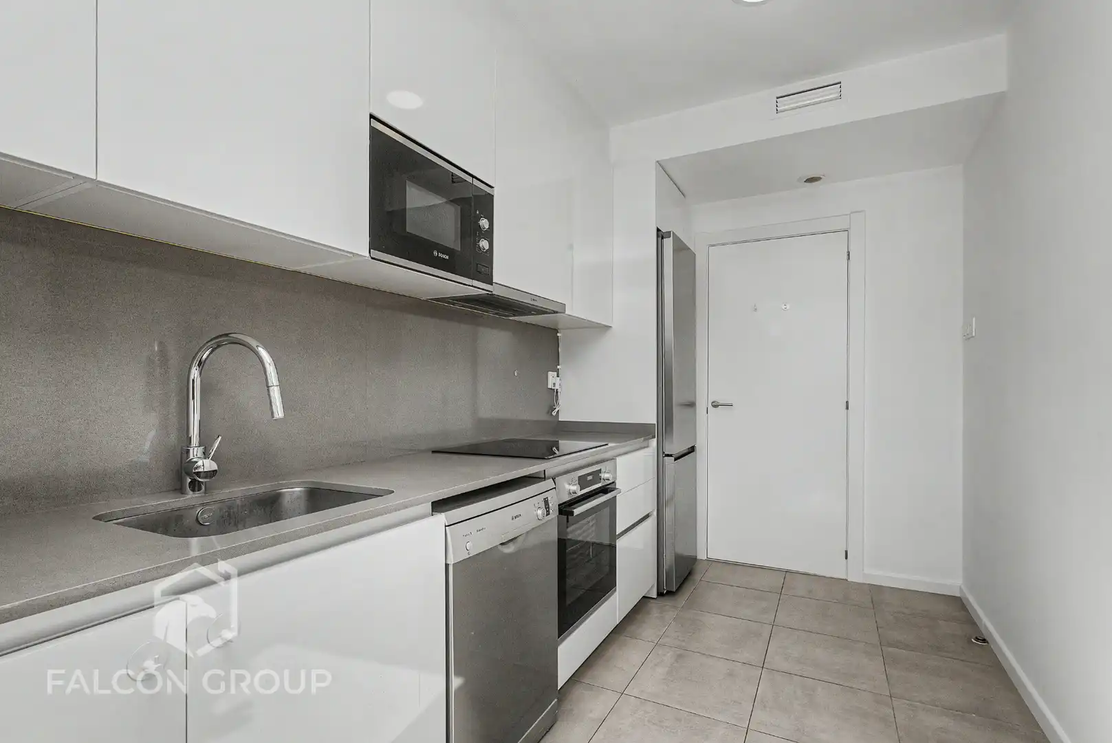 Kitchen of Flat for sale in Vilanova i la Geltrú  with Air Conditioner, Heating and Parquet flooring
