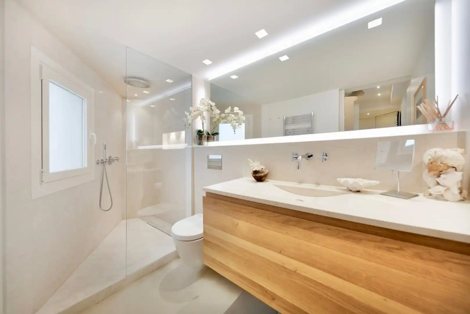 Bathroom of Duplexes for rent in  Palma de Mallorca
