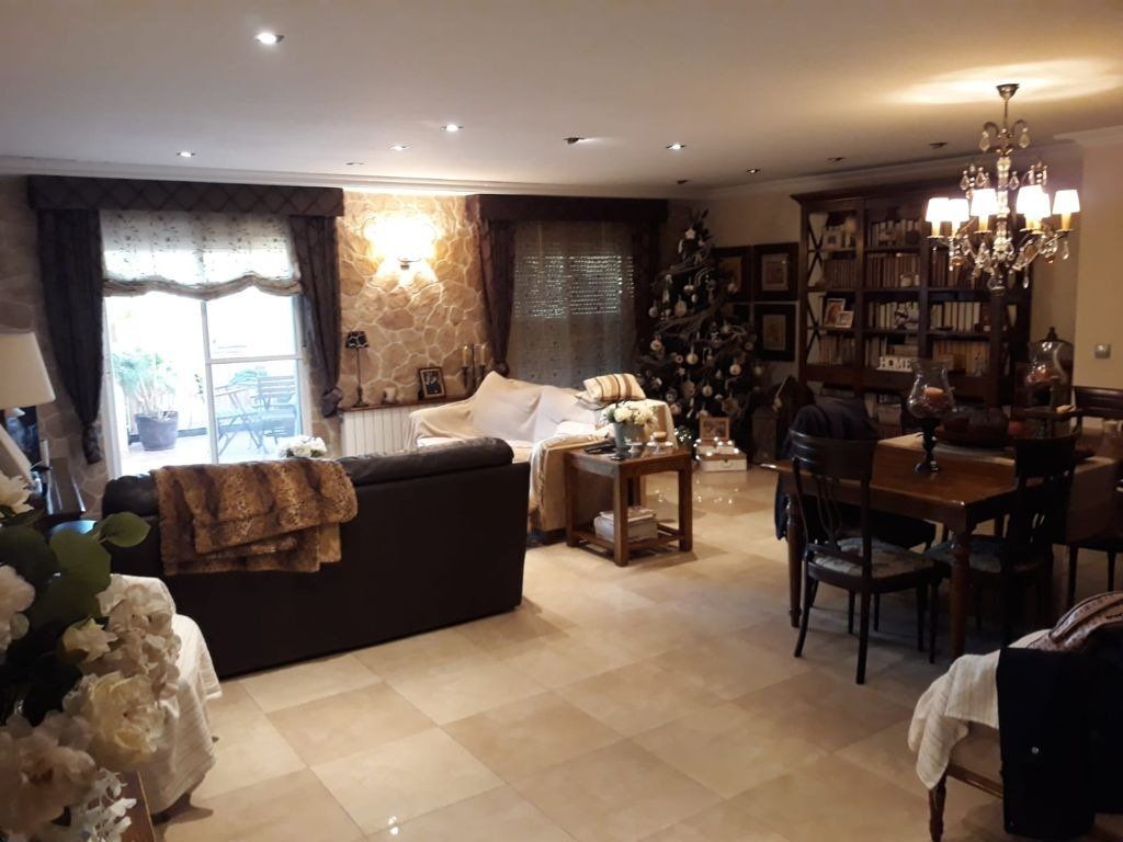 Flat for sale in Los Angeles - Apolonia