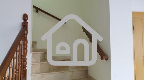 Foto 4 de Casa adosada en venda a Calle Venta del Moro, Requena, Valencia