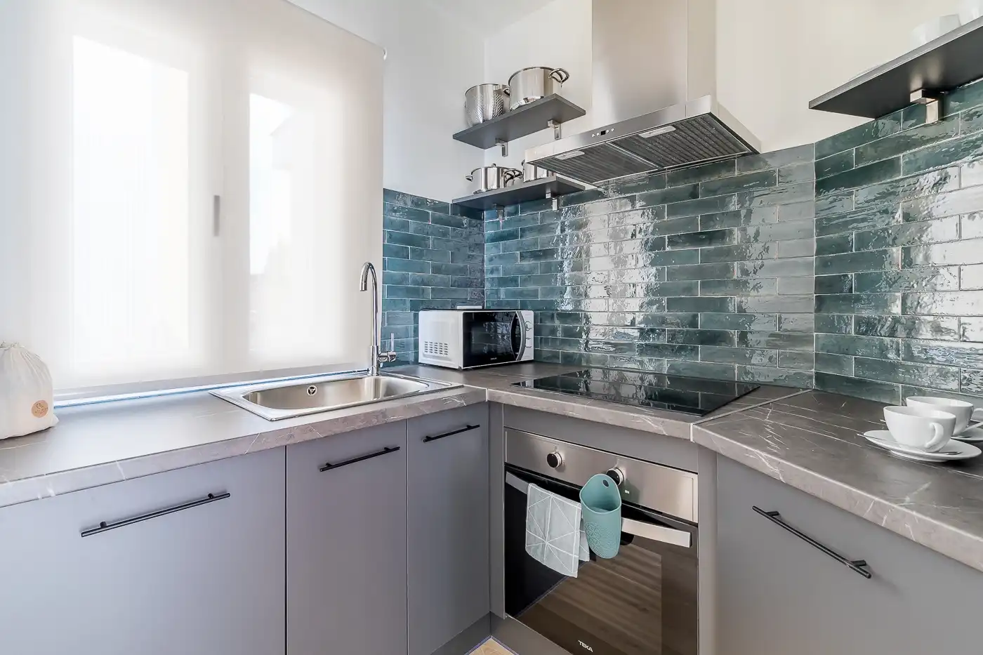 Kitchen of Flat for rent in Madrid  with Furnished, Oven and Balcony