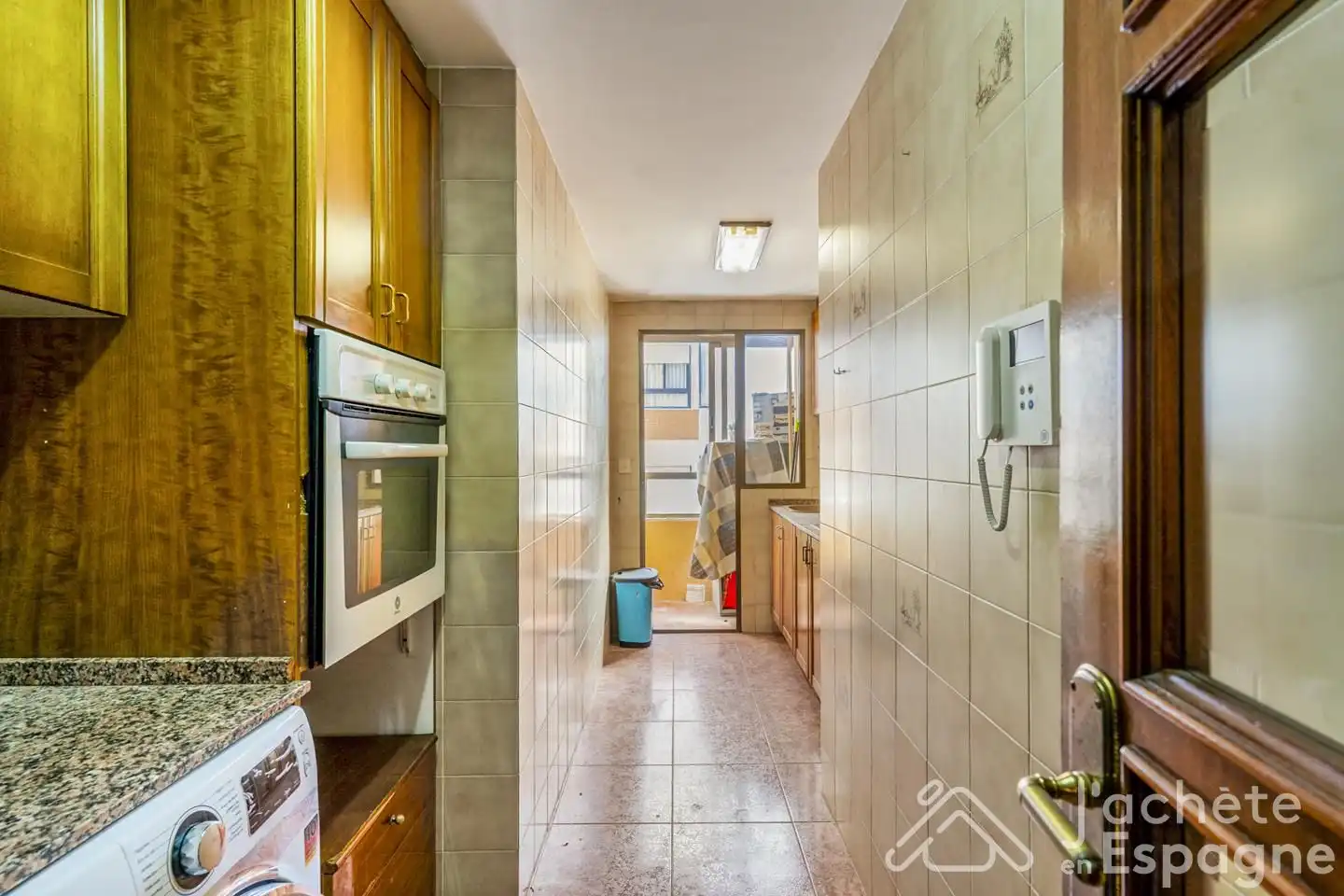 Flat with terrace for sale in calle de Molina del Palau, imagen 3