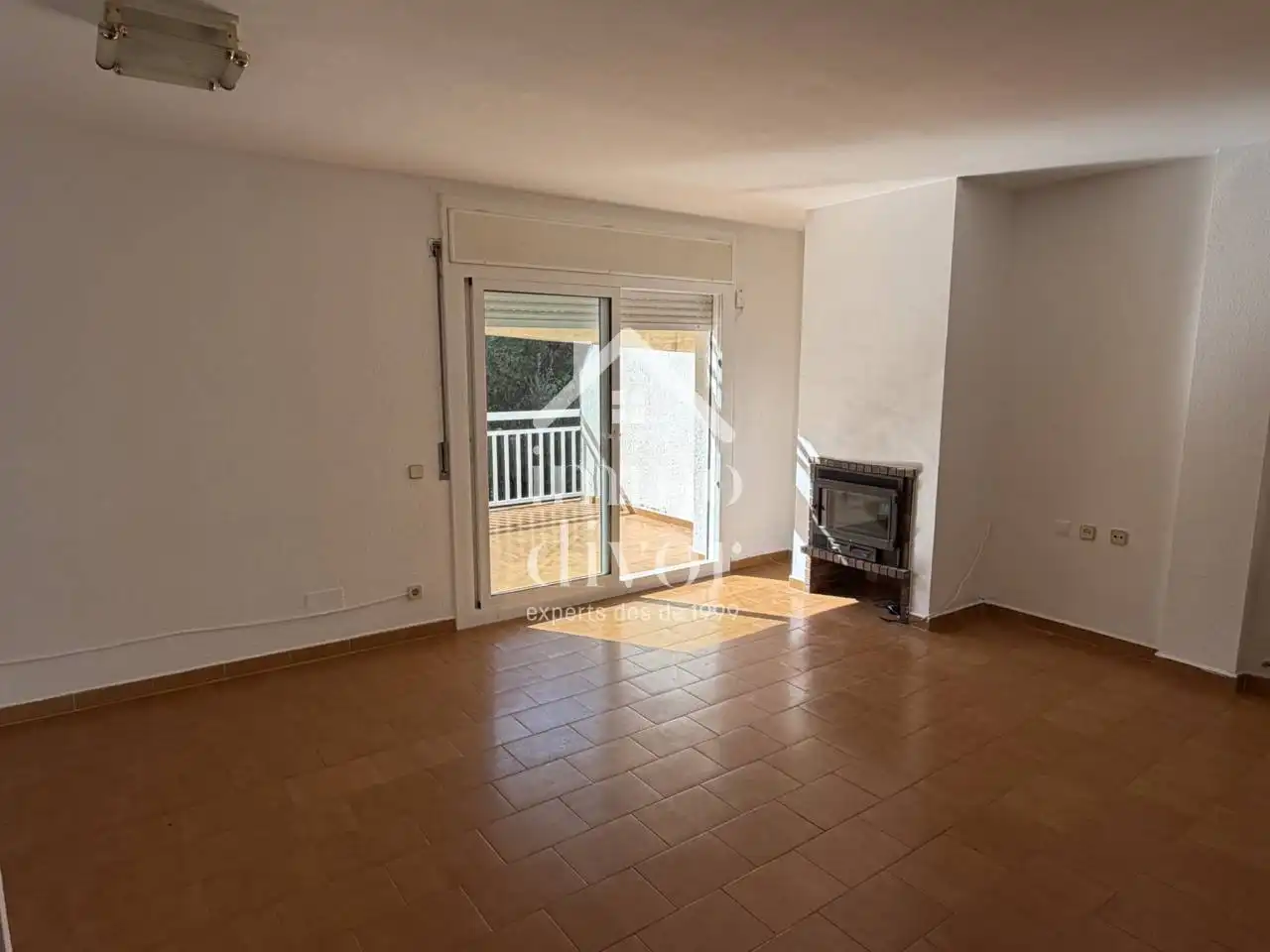 Casa aparellada amb jardí en venda a Centre, imagen 2