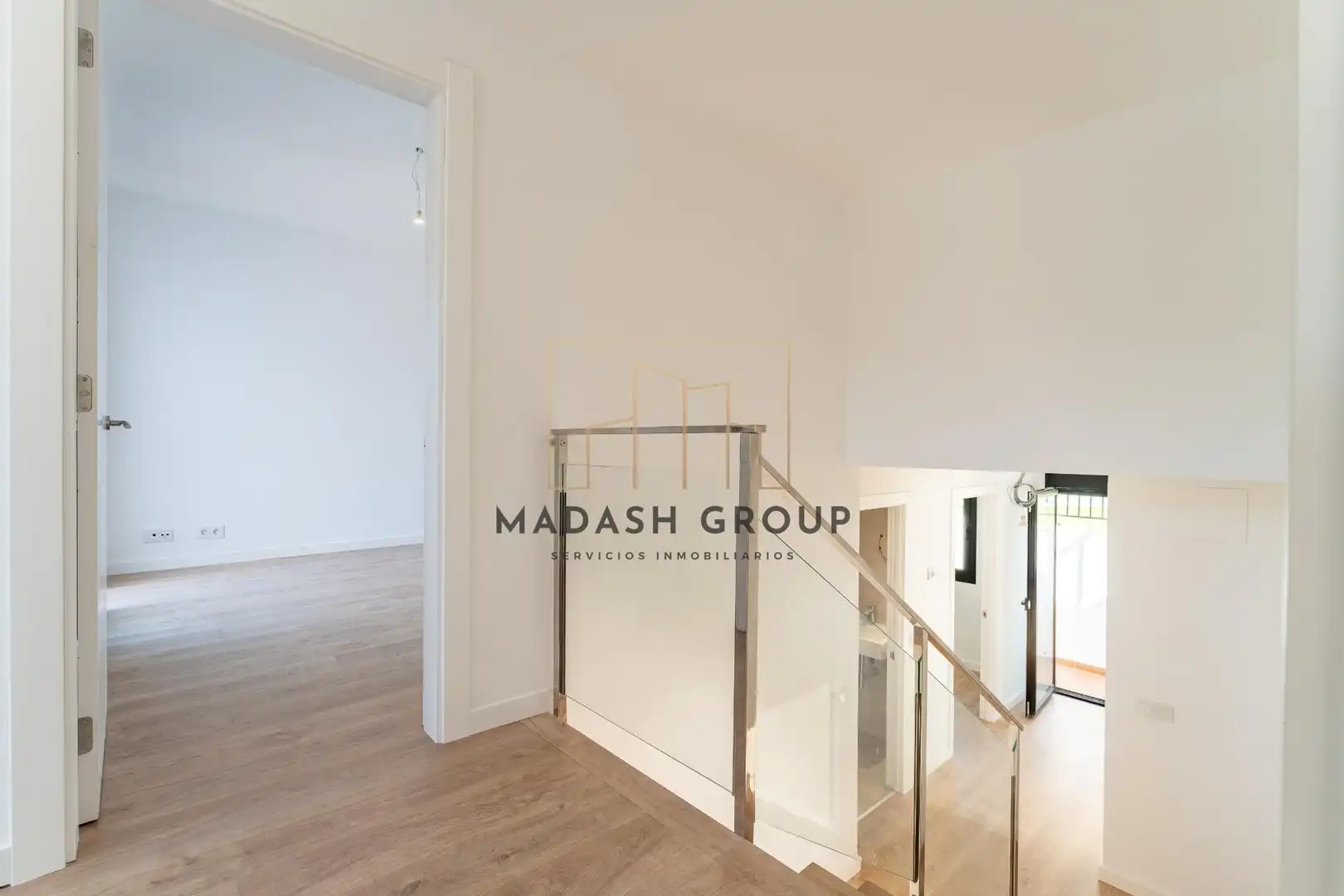 Villa mit Pool zum Verkauf in Avenida de la Marca Hispànica, imagen 17