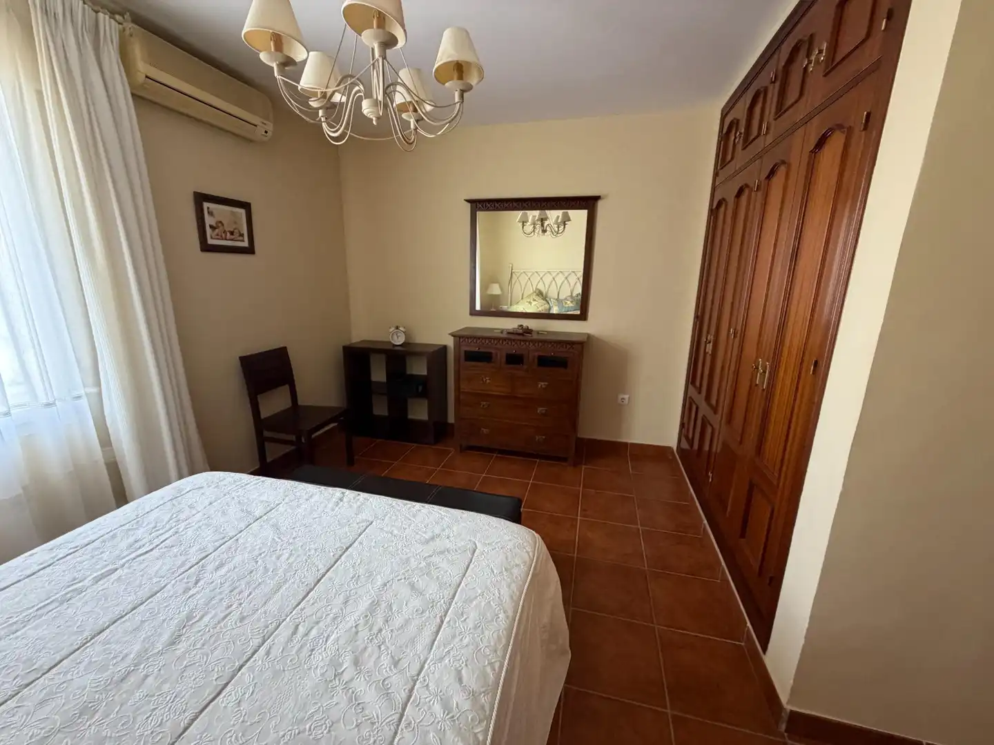 Dormitori de Casa adosada en venda en San Fernando amb Aire condicionat i Traster