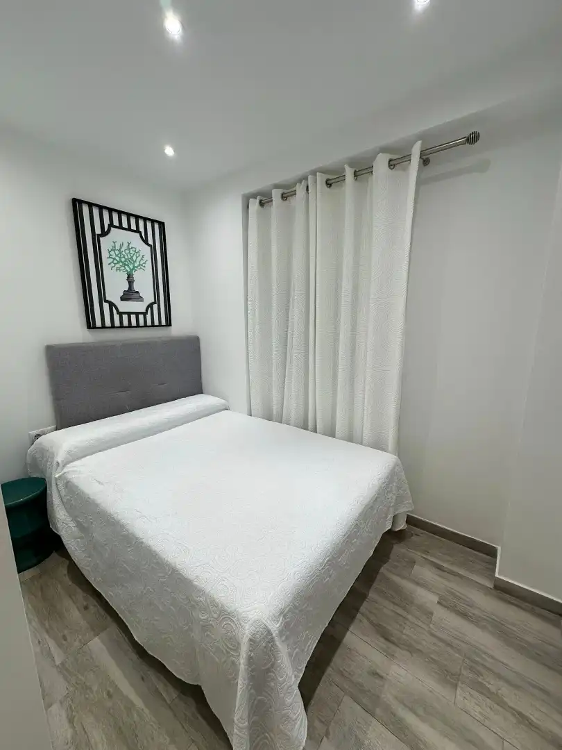 Schlafzimmer von Wohnung zur Miete in Fuengirola mit Klimaanlage, Möbliert und Waschmaschine