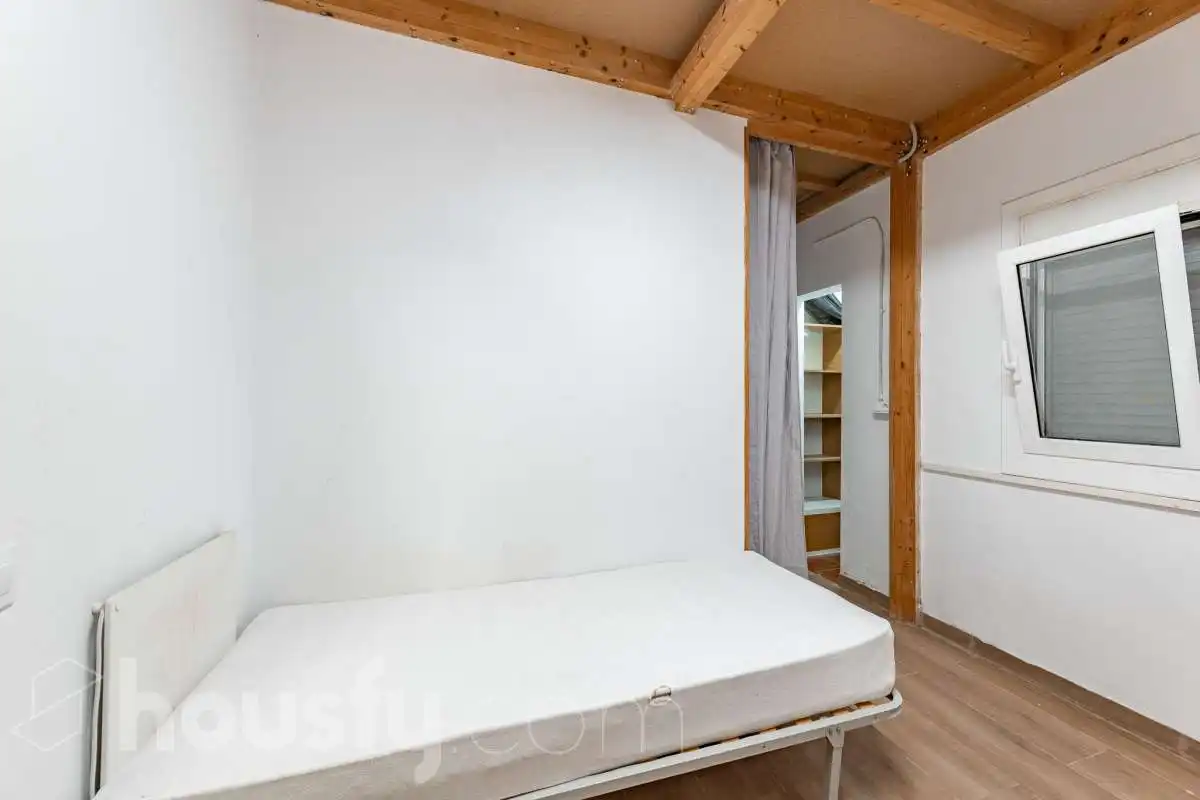 Bedroom of Flat for sale in L'Hospitalet de Llobregat