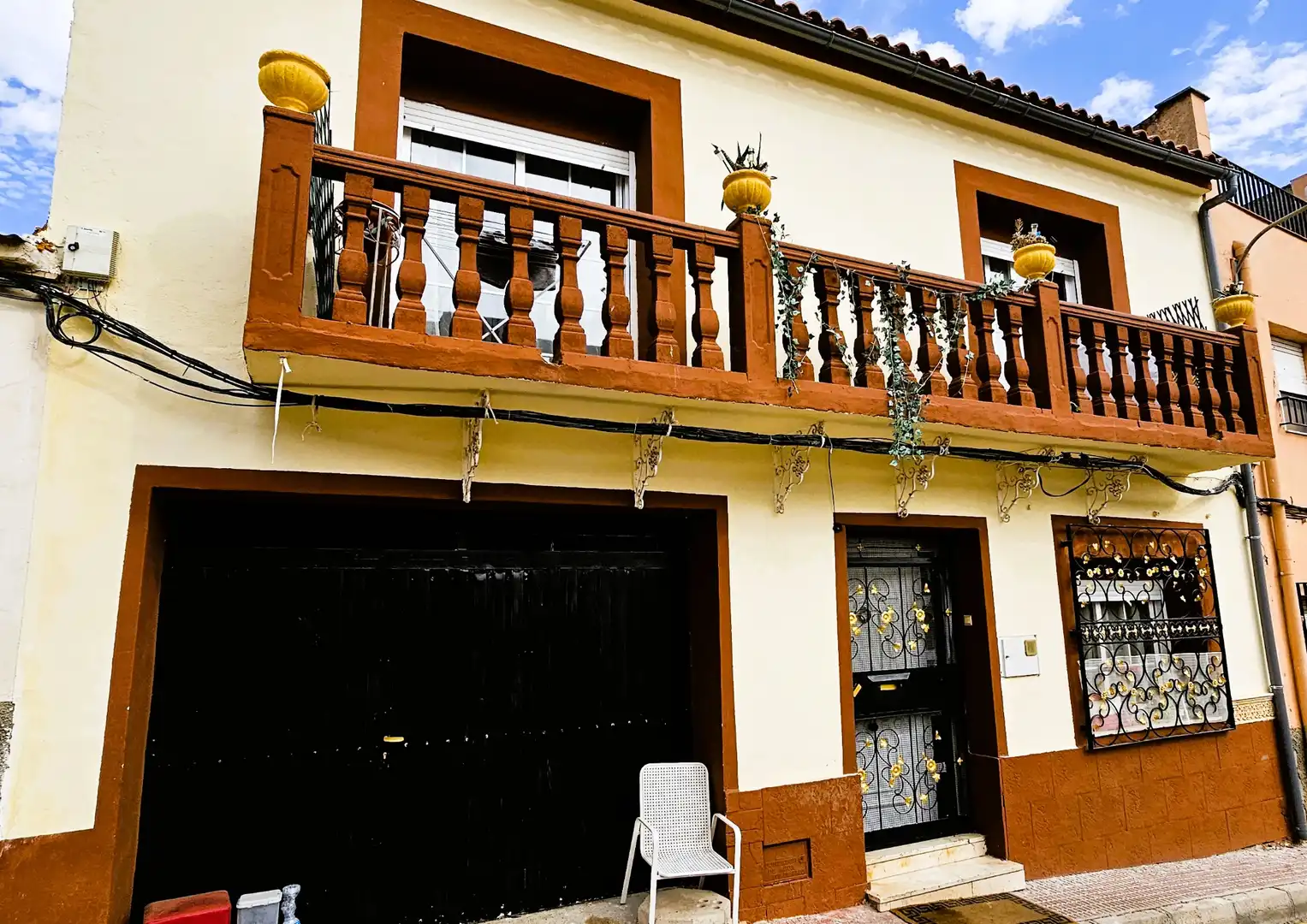Vista exterior de Casa adosada en venta en Totana con Terraza, Trastero y Amueblado
