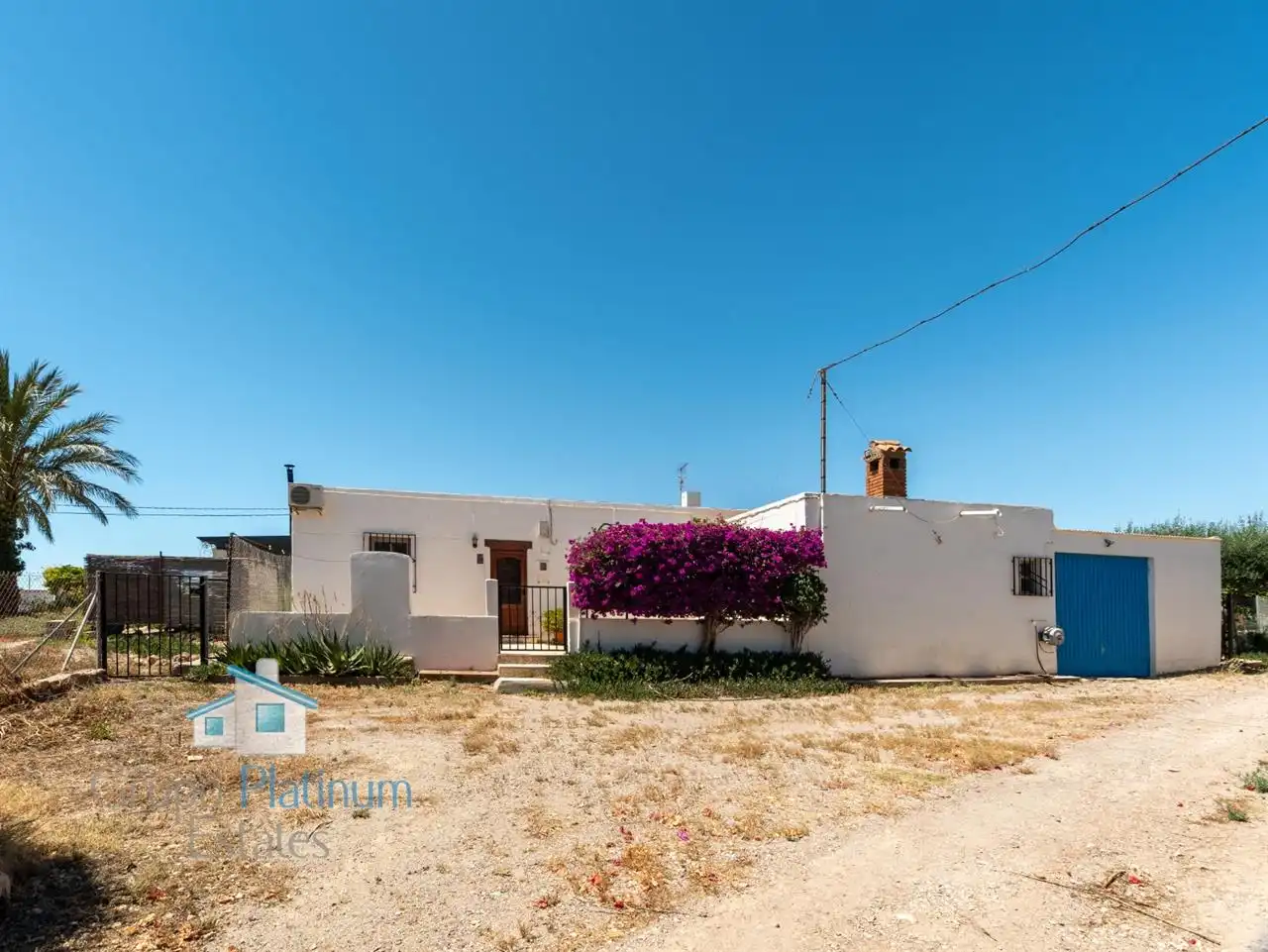 Vista exterior de Casa o xalet en venda en Águilas amb Aire condicionat, Calefacció i Jardí privat