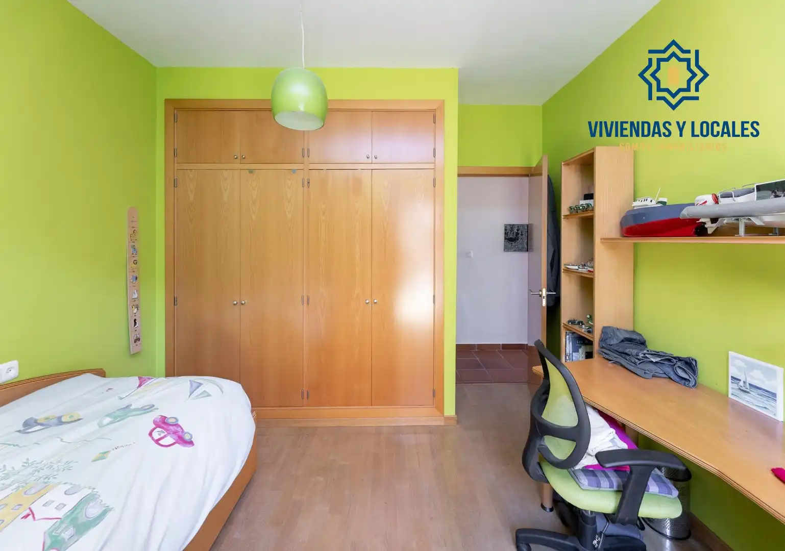 Dormitori de Casa o xalet en venda en Cájar amb Piscina