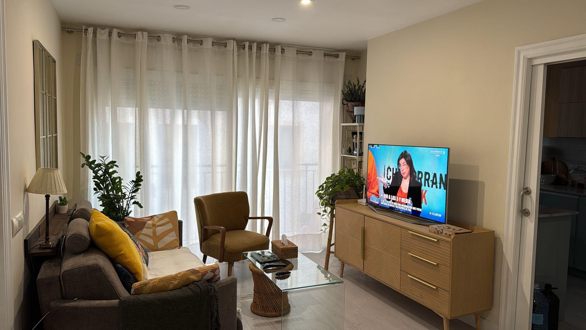 Sala d'estar de Apartament en venda en Blanes amb Calefacció, Parquet i Balcó