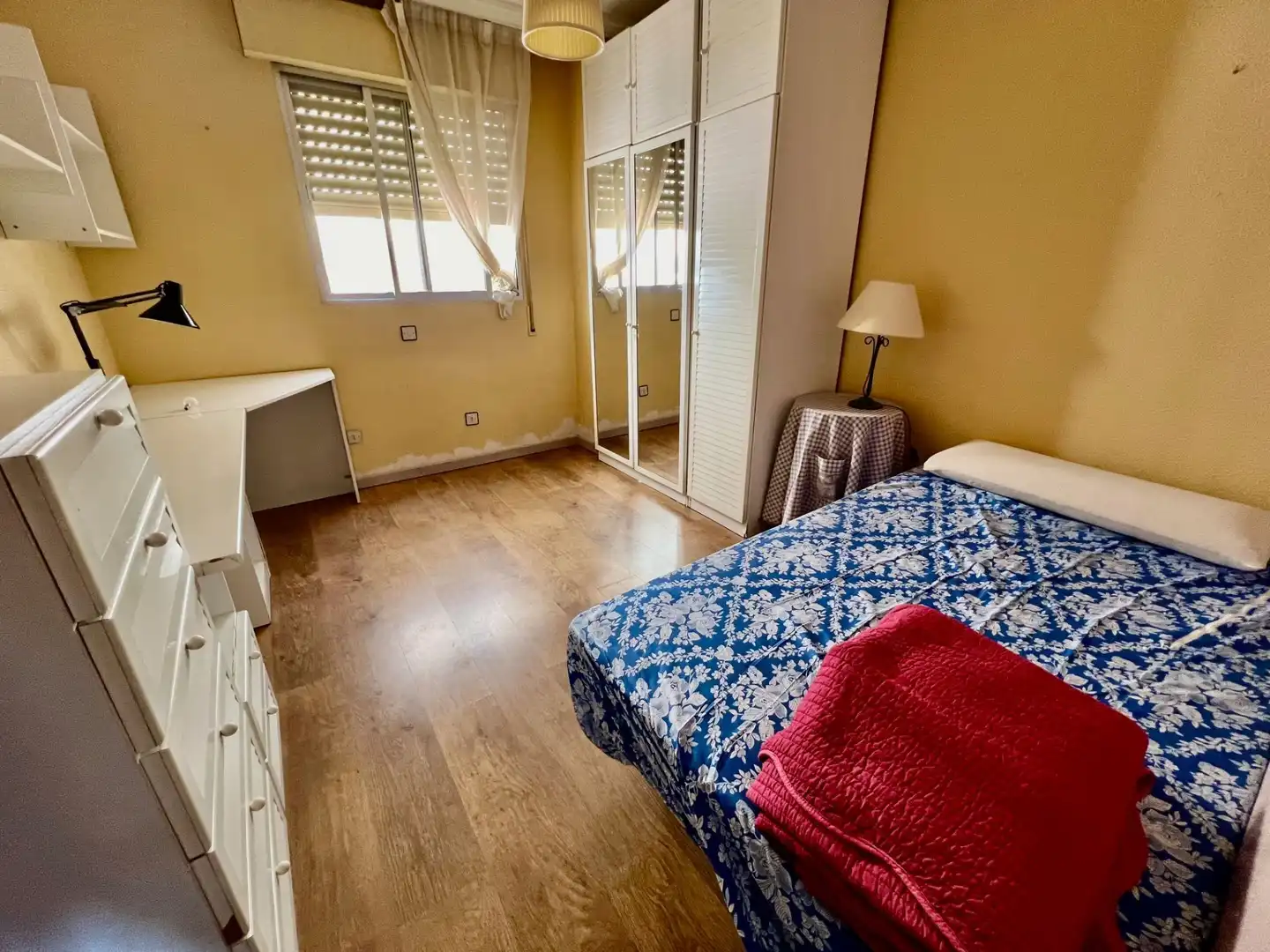 Flat for rent in Antonio Martinez Virel, Valdepasillas - La Paz - Huerta Rosales