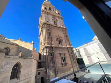 Piso con balcón en alquiler en Centro