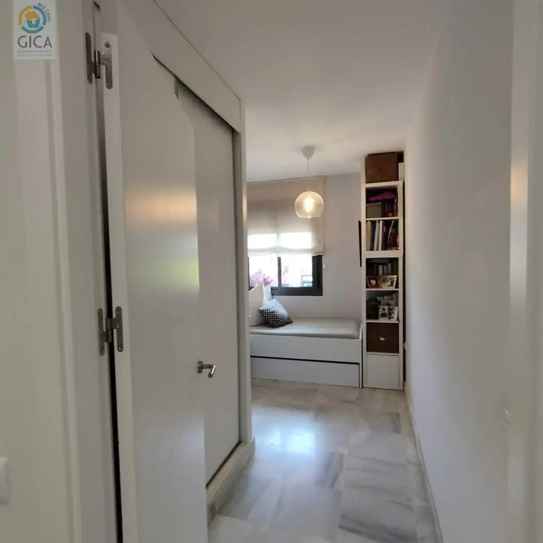 Flat for sale in Algeciras  with Storage room