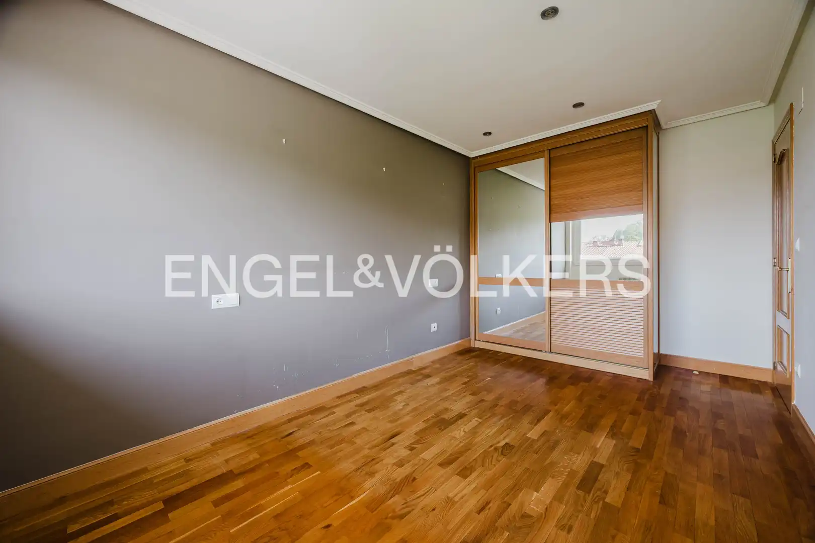 Habitación de Dúplex en venta en Astigarraga con Calefacción y Balcón