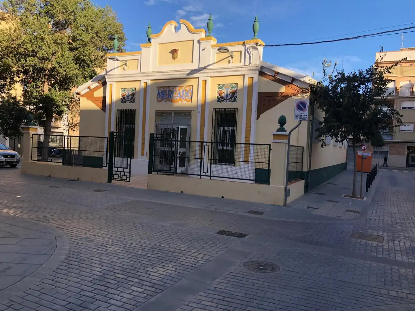 Vista exterior de Dúplex en venda en Albal amb Terrassa, Traster i Piscina