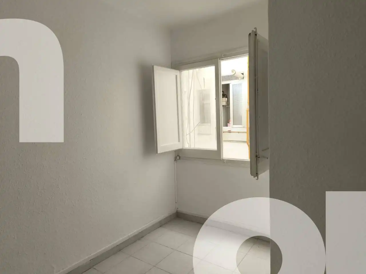 Piso en venta en Ripollet con Calefacción y Balcón