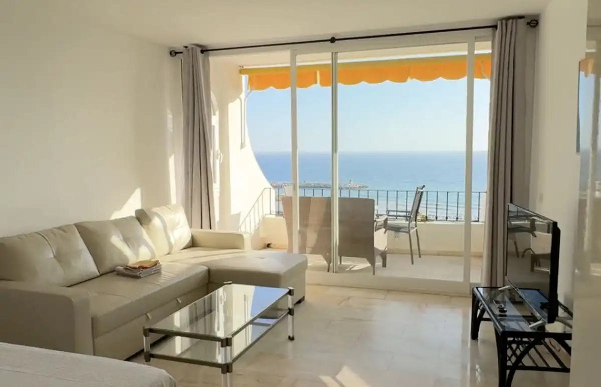 Wohnzimmer von Wohnungen zum Verkauf in Marbella mit Klimaanlage, Terrasse und Alarm