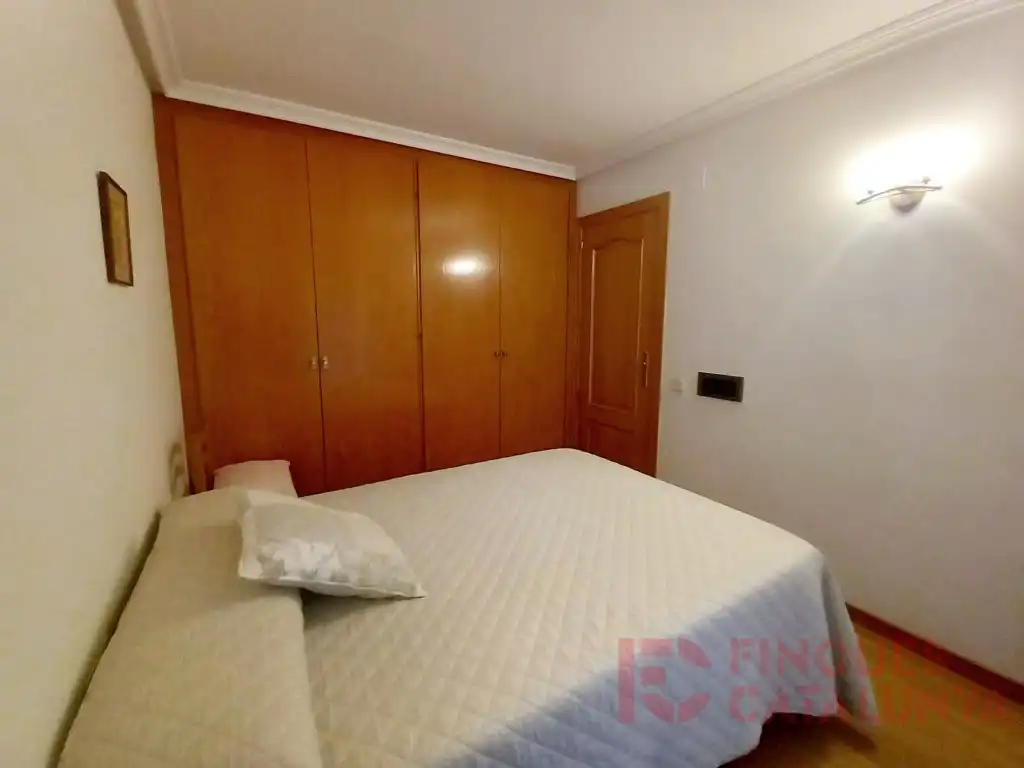 Dormitori de Pis en venda en Girona