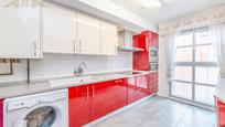 Kitchen of Single-family semi-detached for sale in Tres Cantos  with Heating, Private garden and Terrace