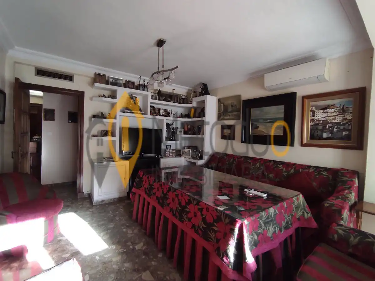 Dining room of Flat for sale in Sevilla  with Air Conditioner, Terrace and Balcony