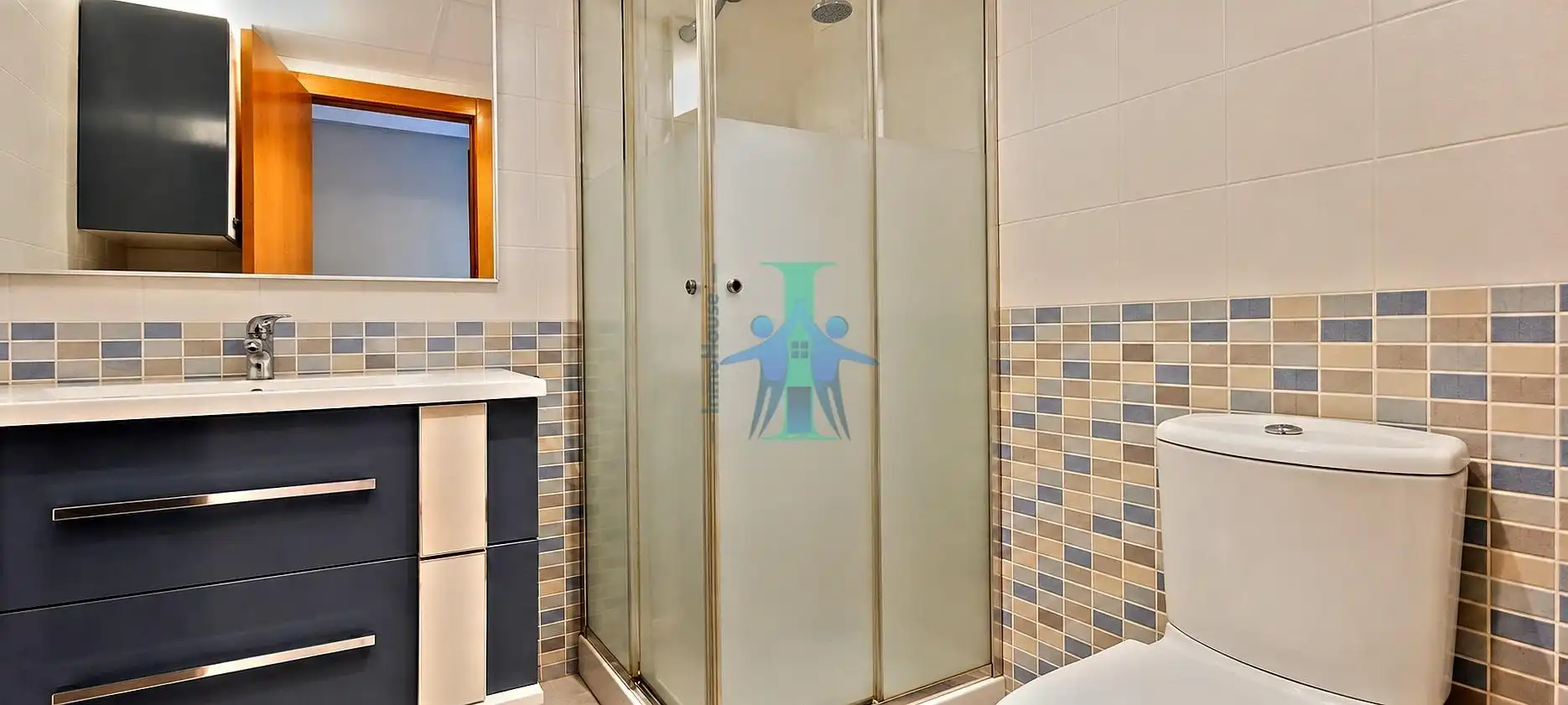 Bathroom of Apartments for rent in Facultad de Medicina