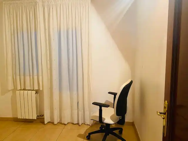 Habitación de Piso en venta en Barcelona con Calefacción y Horno