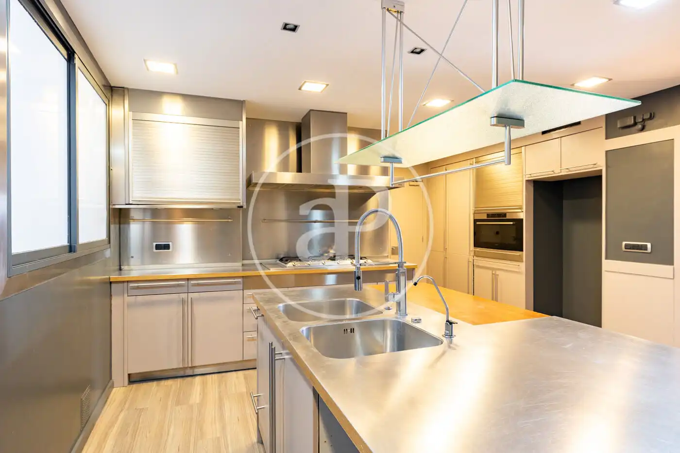 Kitchen of Flat for rent in Barcelona  with Air Conditioner, Heating and Terrace