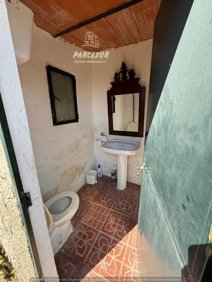 Bany de Finca rústica en venda en Córdoba amb Jardí privat i Traster