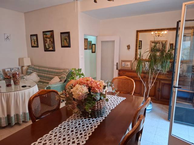 Piso en Venta en Calle Juan Sebastián Elcano en Los Remedios