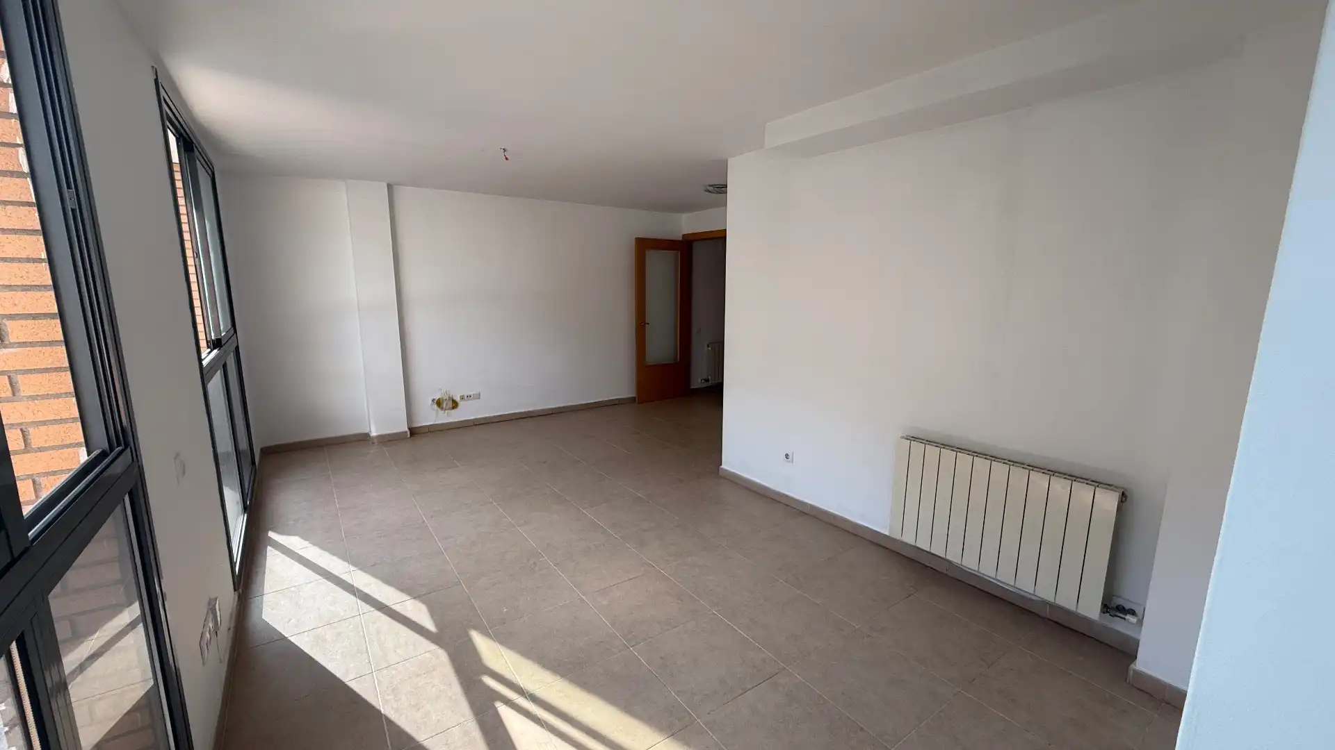 Maisonette zum Verkauf in Vallirana mit Heizung, Parkett und Terrasse