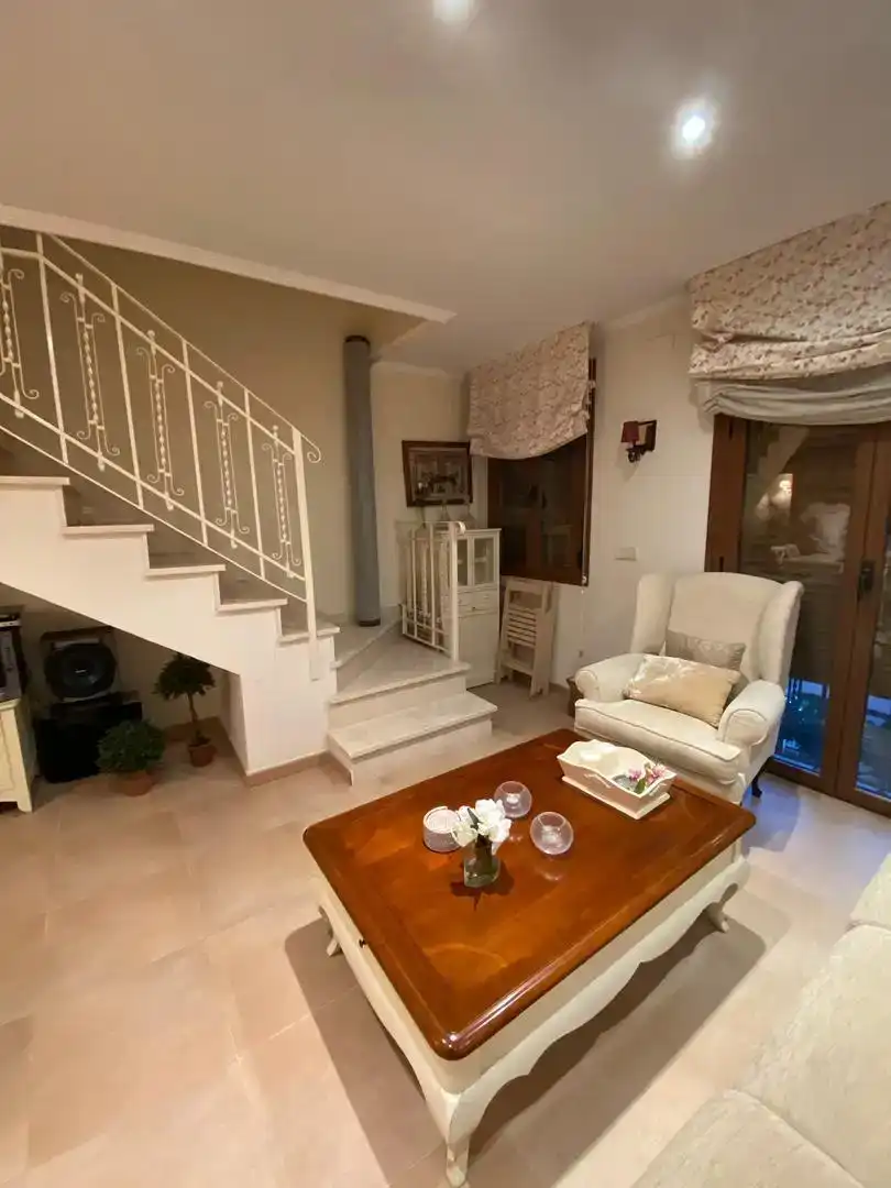 Sala d'estar de Dúplex en venda en Candeleda amb Aire condicionat