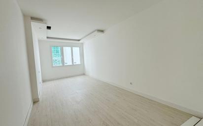 Loft for sale in  Madrid Capital  with Air Conditioner