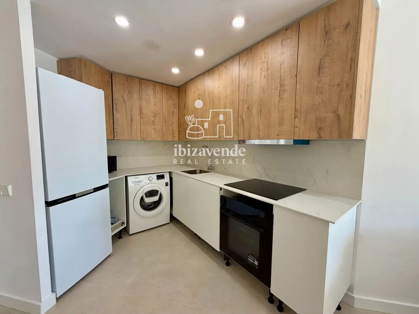Kitchen of Flat for rent in Sant Josep de sa Talaia  with Air Conditioner, Heating and Private garden
