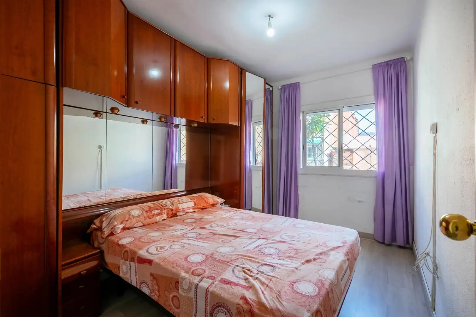 Habitación de Piso en venta en Barcelona con Parquet