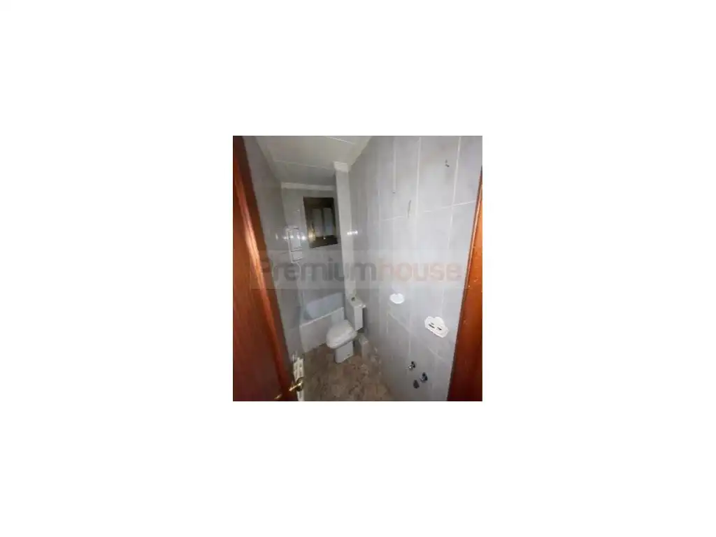 Bathroom of Flat for sale in Sant Vicenç Dels Horts
