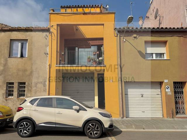 Casa-chalet en Venta en Calle Paral.Lel, 78 en La Bisbal d'Empordà